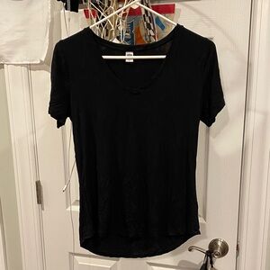 Old Navy Black Short Sleeve V-Neck Tee